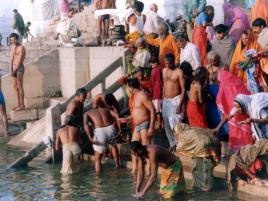 13 Tage Indien-Rundreise Khajuraho - Varanasi - Taj Mahal ab € 2.318