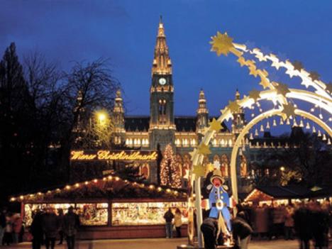 6 Tage Donau-Weihnachtskreuzfahrt nach Wien und Budapest ab € 899