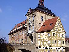 Bamberg-Altes-Rathaus-Foto-BertholdWerner-Gemeinfrei